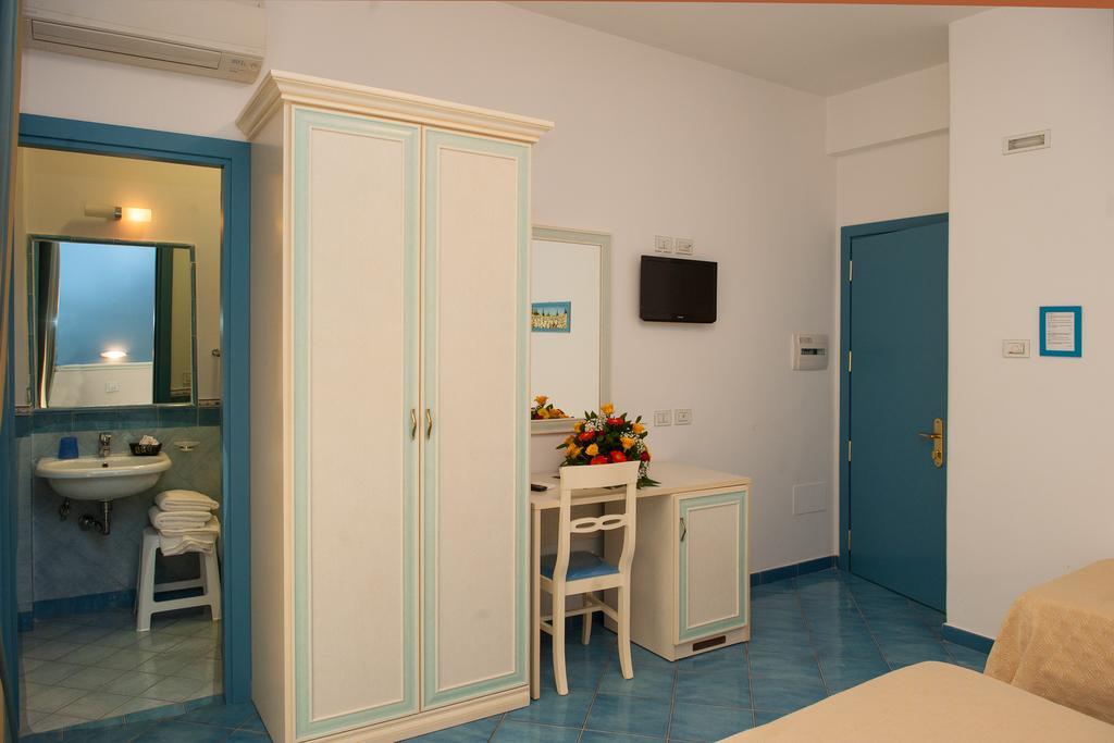 Hotel Oasi Maiori Esterno foto